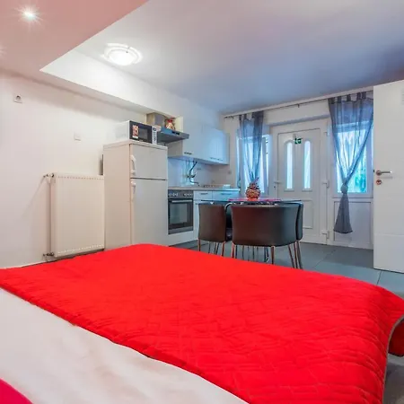 Apartments Marijana *