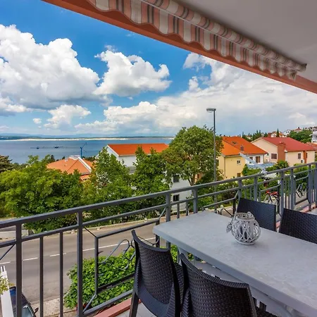 Apartments Marijana شقة