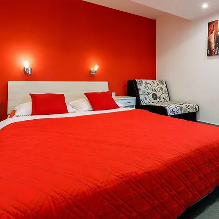 Apartments Marijana شقة
