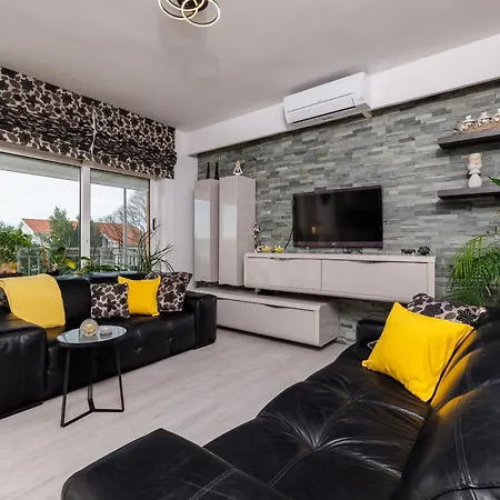 Marijana Lejlighed *